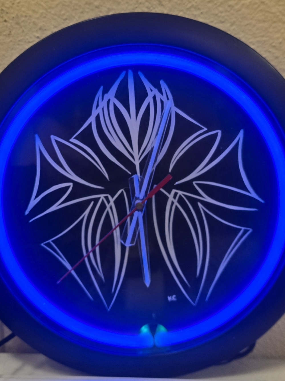 TESTED KC Hand Painted Pinstripe Blue Neon Quartz Wall Clock Battery Operated